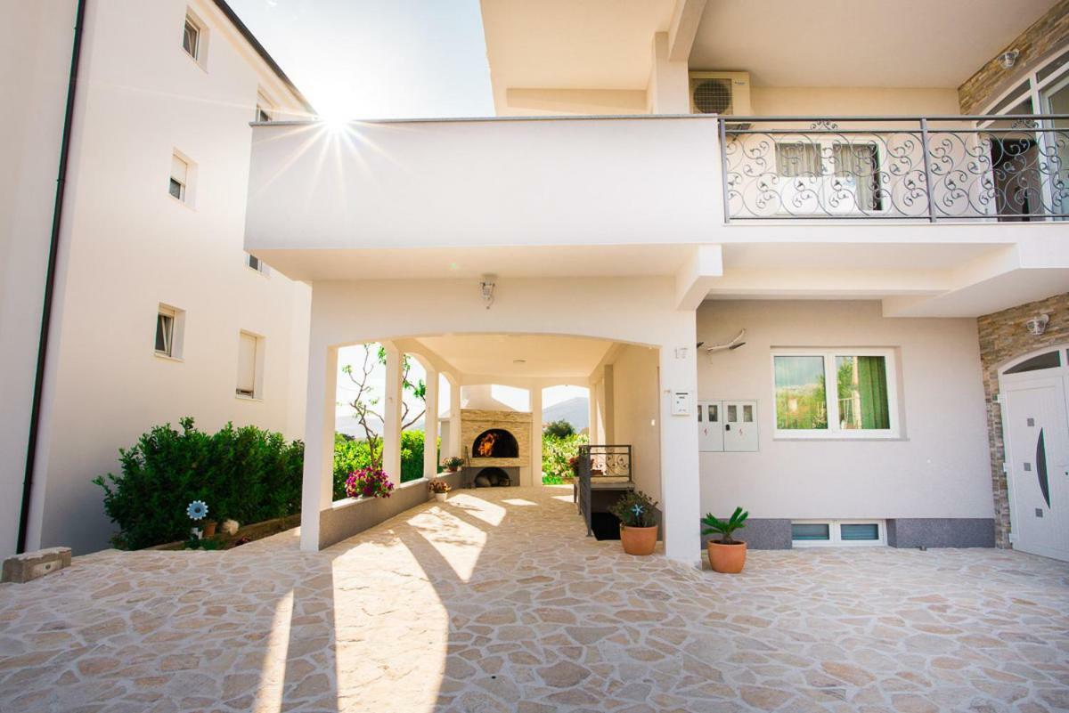 Apartments Cambio Kaštela Kültér fotó