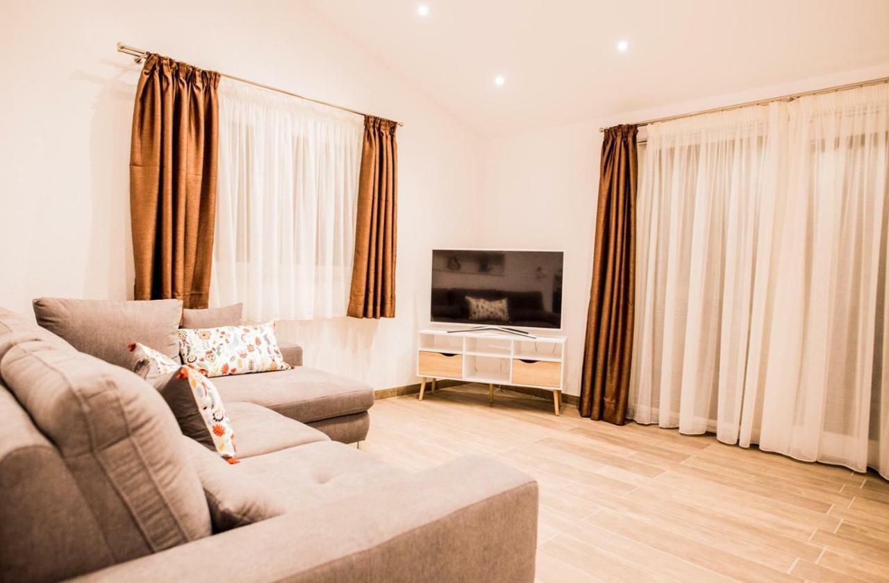 Apartments Cambio Kaštela Kültér fotó